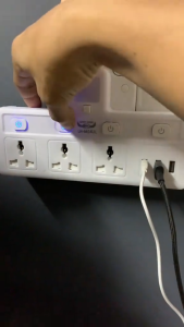 NARIO MALAYSIA 6in1 2500W LED Light Universal 3 Pin Adapter Power Socket T Adapter USB Ports Fire Protector Socket Outlet Plug Converter Soket Palam 插座