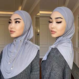 khăn trùm đầu Hijab dây rút Đạo Hồi Malaysia Indonesia Đạo Hồi Malaysia Indonesia woman wearing a headscarf head coveri