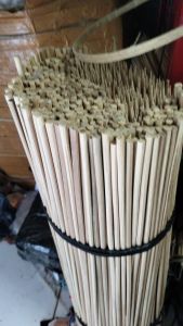 Tusuk Sate 35 CM Diameter 5 MM Runcing Isi 10 Pcs