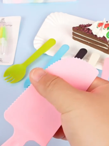 10Pcs Birthday Cake Tableware Set Heavy-Duty Disposable Cutlery Kit For Large Gatherings