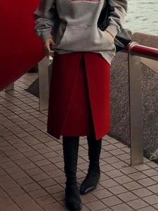Red A-Line Mini Skirt Womens Thickened Slimming Simple Design High Waist Commute Style Korean Version Winter Season
