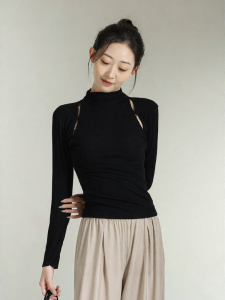 LEAF DANCE | Áo Kéo Co Dáng Ôm Body Cổ Tròn Dễ Thương