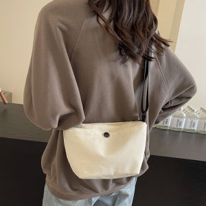 Casual Style Nylon Crossbody Small Bag Womens 2025 New Fashion Simple Commuting Lightweight Canvas Dumpling Bag Handbag