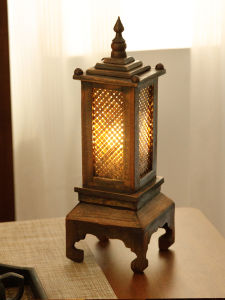 Retro Style Solid Wood Table Lamp