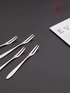 Garpu Buah Stainless & Garpu Kue Besi: Pilihan Tepat untuk Pesta