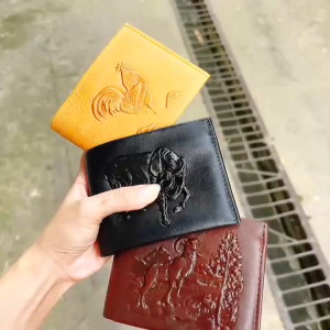 Ví nam tuổi Rồng làm từ da bò nappa đựng tiền thẻ và vừa các loại giấy tờ cũ mới 9.5x12