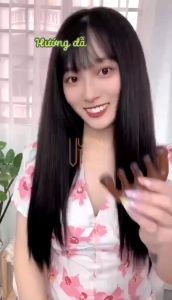 Lược gỗ Đàn Hương massage bấm huyệt toàn thân – thư giãn giảm đau mỏi lưu thông khí huyết - Beautify 4U