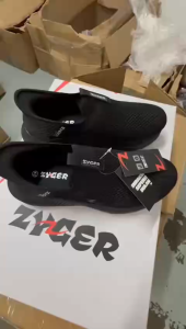 EAZY TWO SLIP ON ALL BLACK. Kasut Outdoor Walking Sports