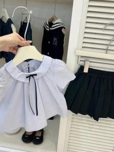 ชุดกระโปรงจีบสองชิ้นสำหรับเด็กผู้หญิงในฤดูร้อน แขนสั้น ใส่สบาย สไตล์วิทยาลัย แฟชั่น เทรนด์ใหม่