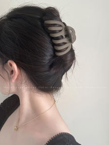 Large Size Pumpkin Shark Hair Claw Womens Back of Head Hair Accessories Fashionable Original Design Hair Grips Hair Accessories