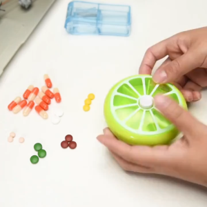 7-Day Weekly Pill Organizer Portable Round Plastic Medication Storage Box with Rotating Dispenser Mini Pill Holder for Daily Use Pill Box