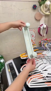 Clothes Drying Rack Wall-Mounted Clothes Hanger Storage Retractable Punch-Free Wall-Mounted Clothes Hanger Stable Storage Rack