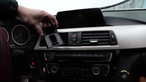 Giá Đỡ Điện Thoại Trên Ô Tô BMW F30 F31 3 Series 2013-2019 Xoay Được Gắn Cửa Gió Thao Tác Một Tay Phụ Kiện Dành Cho 1 Chiếc