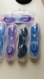 Kính bơi người lớn và trẻ em-khung kính Silicon Mềm ôm chặt vòng mắt