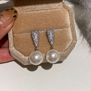 CAFFTI | Drop Shaped 925 Silver Sparkling Diamond Tassel Earrings