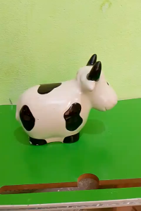 Tượng trang trí gốm con bò sữa D25 cm