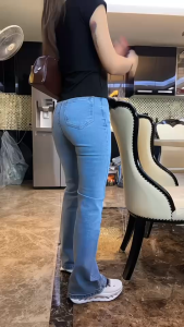 กางเกงยีนส์ขาม้า รุ่น C42 ผ้ายืด กางเกงยีนส์ เอวสูง สีไม่ซีด ไม่ตก ซิปไม่พัง ใส่สบาย กางเกงยีนส์ป้ายกวาง