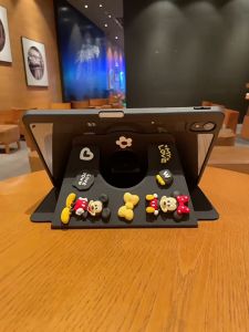 Case HUAWEI MatePad 11.5 2023 2024 PaperMatte Casing MatePad Air 11.5"S 2024 Flipcase Acrylic Rotate 360 Cover Slot Pen Karakter Lucu Motif Timbul 3D Kesing Putar Akrilik Clear Transparent Bonus Stylus Sticker Aesthetic