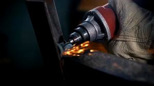 บอสเจียร์ไฟฟ้า 550W เจียรคอตรง เครื่องเจียรคอตรง OSUKA OS6-3 Osuka สว่านคอตรง เครื่องเจียร์รูใน  35000r/min  การปรับความเร็ว 6 ระดับแกะสลัก