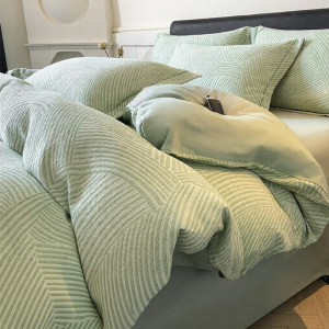 Infant-grade Three-layer Cotton Weave Pattern Bedding Set 4 Pieces