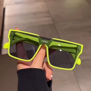 Kacamata Hitam Dewasa Trendi Lensa Kotak Oversize Kacamata Anti UV Kacamata Gaya Korea