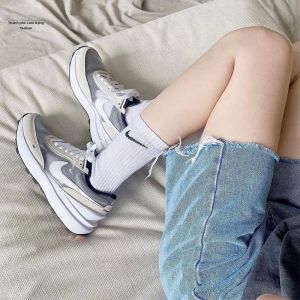 Nike | Giày Sneakers Waffle Thoáng Khí Phong Cách Cổ Điển