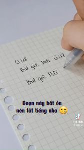 Bút bi nước nhiều màu ngòi bấm 0.5mm Deli - lượng mực 1000m bút gel mực nước luyện chữ đẹp bút viết Calligraphy - Đen/Nâu/ Đỏ/ Xanh Dương/ Xanh Lá/ Tím/ Cam - EG118