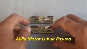 Emblem ORI Angka 2.8 cc Fortuner Hilux Innova Triton Pajero dll - Chrome
