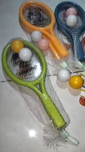 UKURAN KECIL | Mainan Edukasi Anak Set Raket Tennis OCT 531 Isi 2 Pcs | Mainan Raket Tennis Plastik Kemasan Jala Buah bola + 2 Raket Berbagai Warna | Mainan Olahraga Anak Raket Tenis Family Fun Games