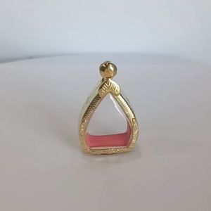 ช้างกระบี่ กรอบพระ เบอร์919 (ขนาดพระ1.8x2.4ซม) กรอบพระกรีบบัว กรอบทองไมครอน กรอบพระสำเร็จ กรอบพระสวยๆ