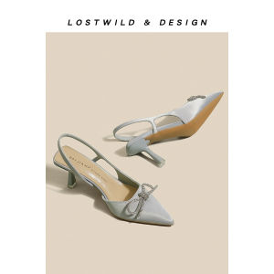 Lostwild ผู้หญิง แฟชั่นปั๊มผีเสื้อรองเท้าส้นสูงชี้ Toe หนัง รองเท้าแบบสวมสีเทาอ่อน สไตล์ฝรั่งเศส รองเท้าแต่งงานแบบเปลือย