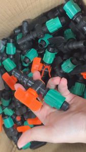 วาล์วน้ำหยด วาล์วเทปน้ำหยด (ยกถุง100 ชิ้น) ขนาด16 มิล คละสี และ ตราแรด แถมลูกยางเปอร์เมท วาล์ว ระบบน้ำหยด water drop