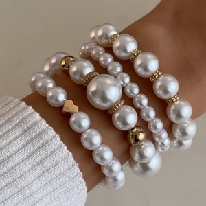 Royal Color 4 Pcs Stylish Faux Pearl Heart Beaded Bracelet Set Trendy Accessories for A Sweet Touch
