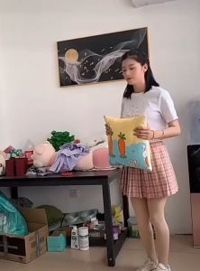 หมอนผ้าห่ม ขนาด100x150cm ผ้าห่มพับได้ ผ้าห่ม ผ้านวม หมอนผ้าห่มแบบผ้านวมหมอนอิงอเนกประสงค์ สามารถพับเก็บได้เป็นระเบียบ