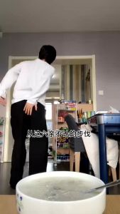 Kem thu nhỏ trĩ Hỗ trợ giảm nóng rát ngứa và khó chịu JAPAN