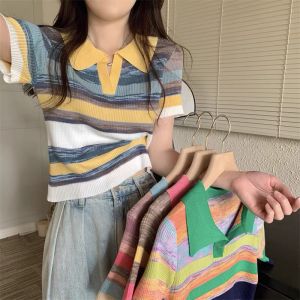 Áo polo dệt kim nữ kiểu kẻ ngang tay ngắn phối màu ngũ sắc - Áo thun len nữ cổ đức thiết kế thời trang trẻ trung