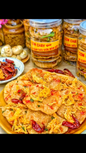 Hộp 500g Cơm Cháy Lắc Khô Gà Giòn Ngon - Bánh kẹo tết - đồ ăn vặt