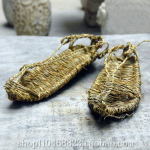 รองเท้าหญ้าถักมือสําหรับผู้ชายและผู้หญิง รองเท้าแตะส้นแบนกันน้ําฤดูร้อนด้วยปลายเปิด รองเท้าชายหาดโดย Mustard Boat