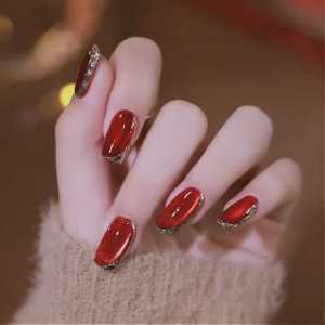 เล็บประดับเพชรสีแดง แวววาว ใส ตาแมว ชุดเล็บสั้นทำมือ ชุดเล็บสีขาว สไตล์ไฮเอนด์ เล็บประดับสำเร็จรูป