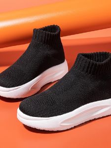 รองเท้าผ้าใบถักแบบสวมสูงสำหรับผู้หญิง รองเท้าผ้าใบลำลอง สีดำ ไซส์เล็ก รองเท้าผ้าใบแบบสวมสบายสำหรับฤดูใบไม้ร่วง