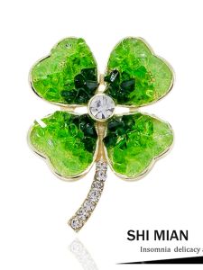 High-End Crystal Green Lucky Four-Leaf Clover Pin Womens Fashion Accessory Trendy Brooch Pin Fake Flash Buckle Alloy Gold Plating