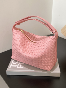 Fashionable Handwoven Large Capacity Womens Bag Casual Summer Trendy Small Square Crossbody Bag Korean Style Soft Handle