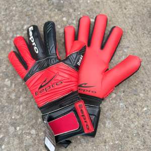 Eepro ลิขสิทธิ์💯ไซส์ 5-11 ถุงมือโกล์ เด็ก-ผู้ใหญ่/ถุงมือผู้รักษาประตู Eepro Dmax ฟิงเกอร์เซฟ5นิ้ว