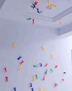 Mainan Anak Spiderman Wall Climbing Lengket Nempel di Dinding