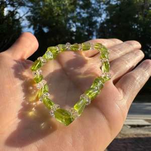 Natural Genuine | Loveau Jewel | HQ Peridot x Clear Quartz Bracelet | Bracelet | Crystal | Lucky Stone | Lucky Peridot| Clear Quartz