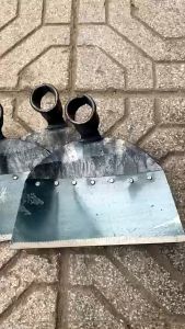 Cuốc làm vườn không cán lưỡi thép chuyên dùng xới cỏ