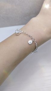 Yans Selection Silver Charm Bracelet with Cutie Design for Kids & Adults