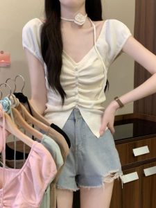 White V-neck Irregular Knitting Tops & Khaki Off-Shoulder T-shirts: A Comprehensive Guide