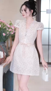Váy ren dáng ngắn cổ chữ V thắt nơ eo sang chảnh đi chơi đi tiệc NEWFASHION99