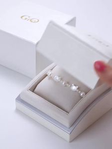 Cat Shape White Mother-of-Pearl Bracelet 18k Gold